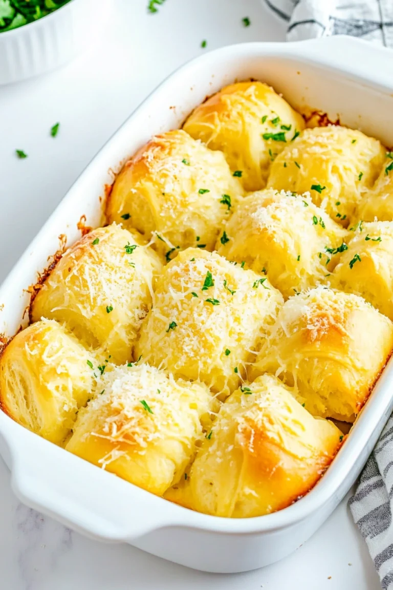 30-Minute Garlic Parmesan Dinner Rolls