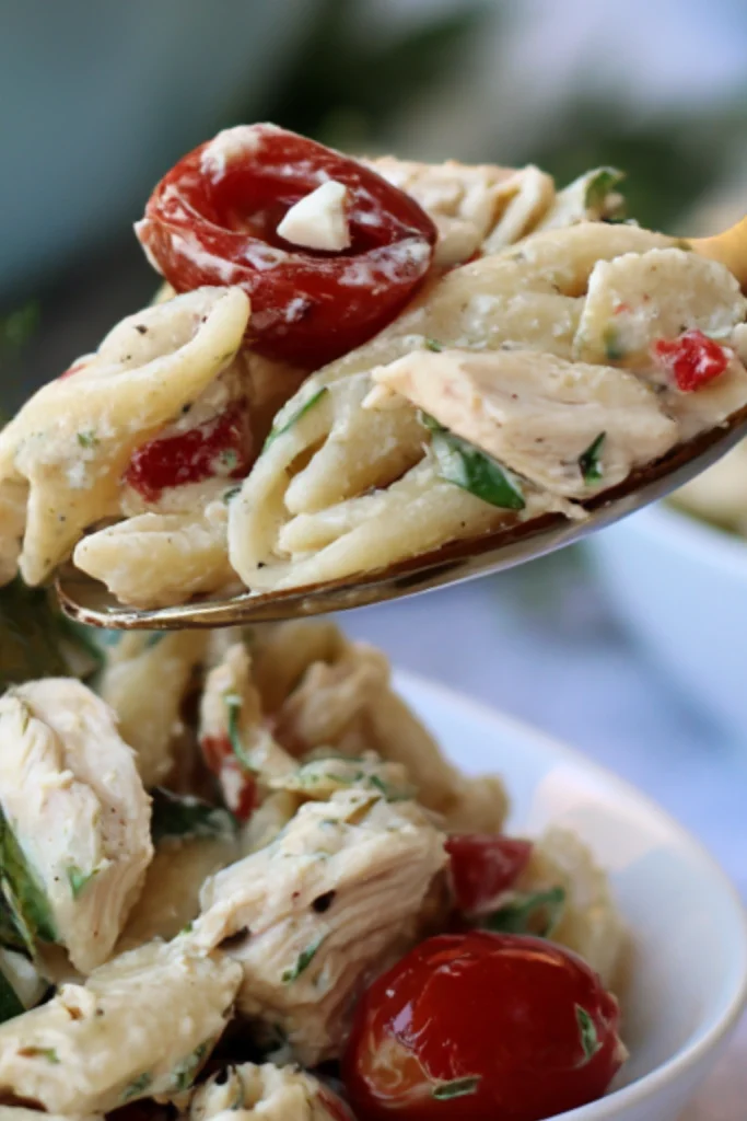 Creamy Caprese Pasta Salad