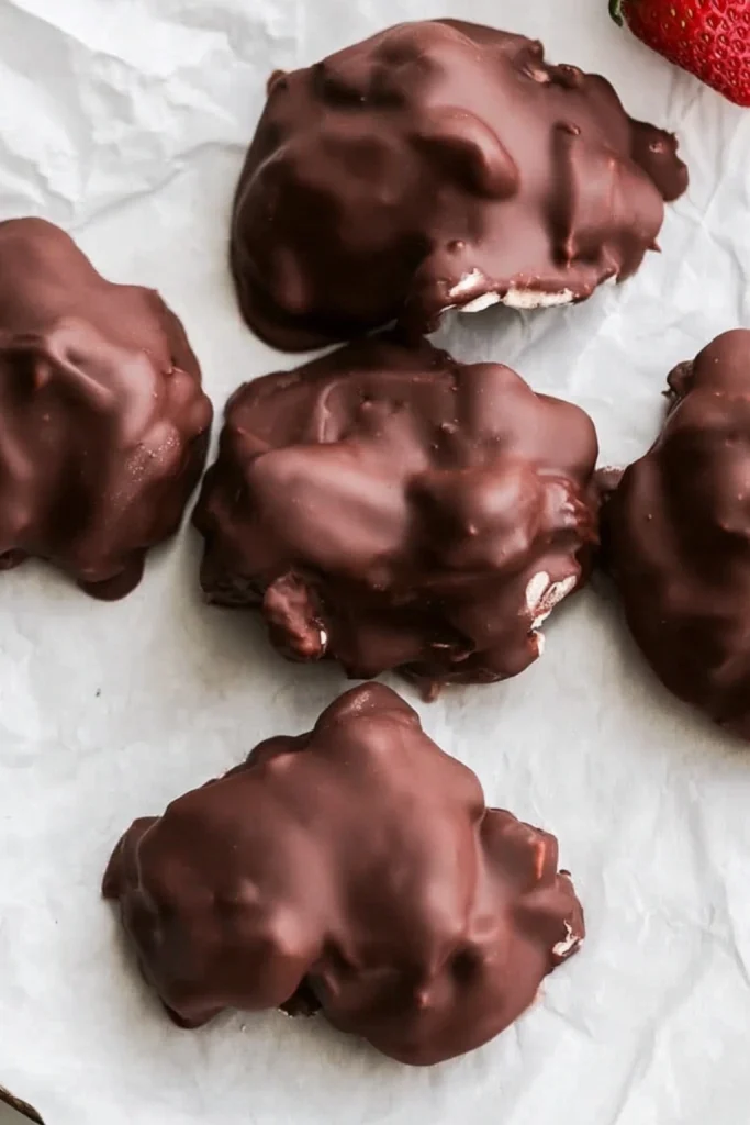 Chocolate Strawberry Yogurt Clusters Recipe